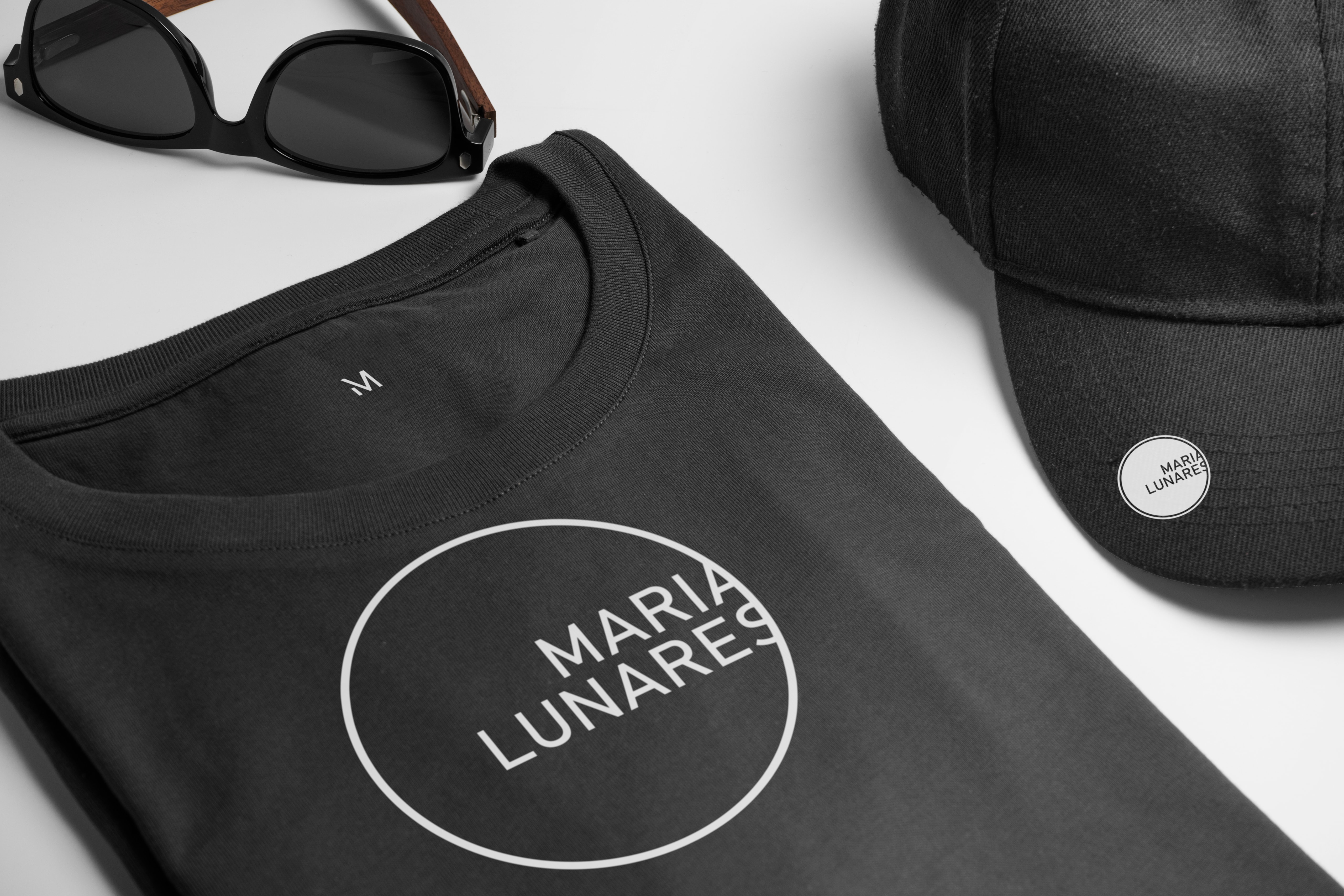 Maria Lunares — 4